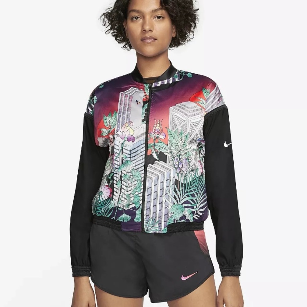 🔥NIKE WOMEN'S REVERSIBLE RUNNING JACKET Small🔥